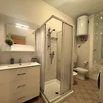 In Mit Kostenloser Privatgarage By Interhome