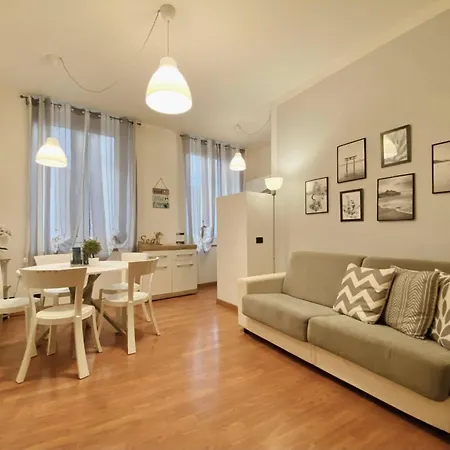 In Mit Kostenloser Privatgarage By Interhome 公寓