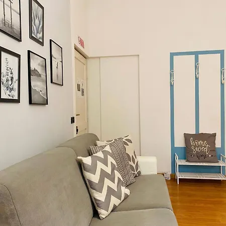 In Mit Kostenloser Privatgarage By Interhome 公寓 *